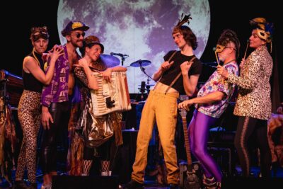 Agrandir l'image 2 sur 3, fenêtre modale